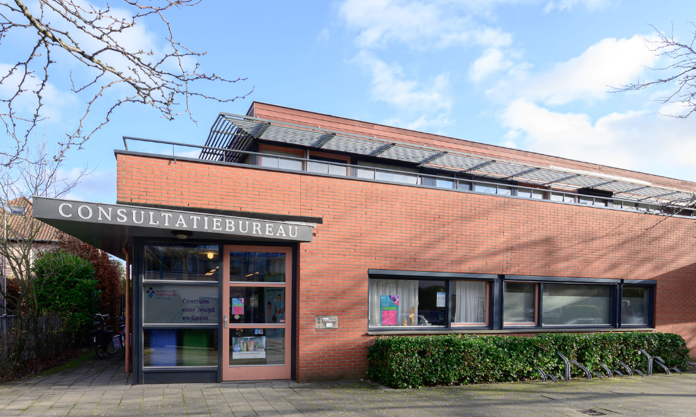 Foto van gebouw van de CJG-locatie in Prins Alexander