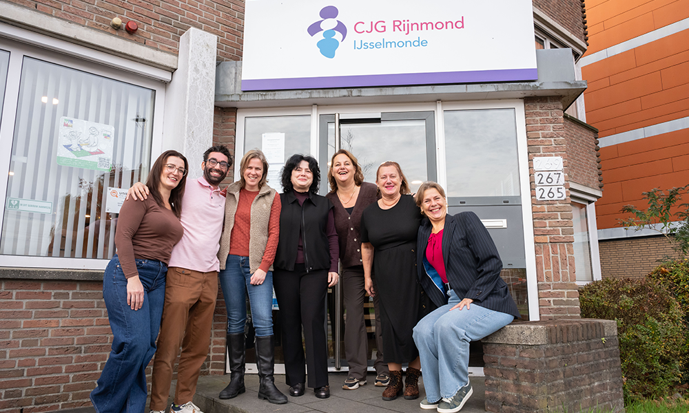 Medewerkers van het Maasstad Ziekenhuis en CJG Rijnmond voor locatie CJG IJsselmond