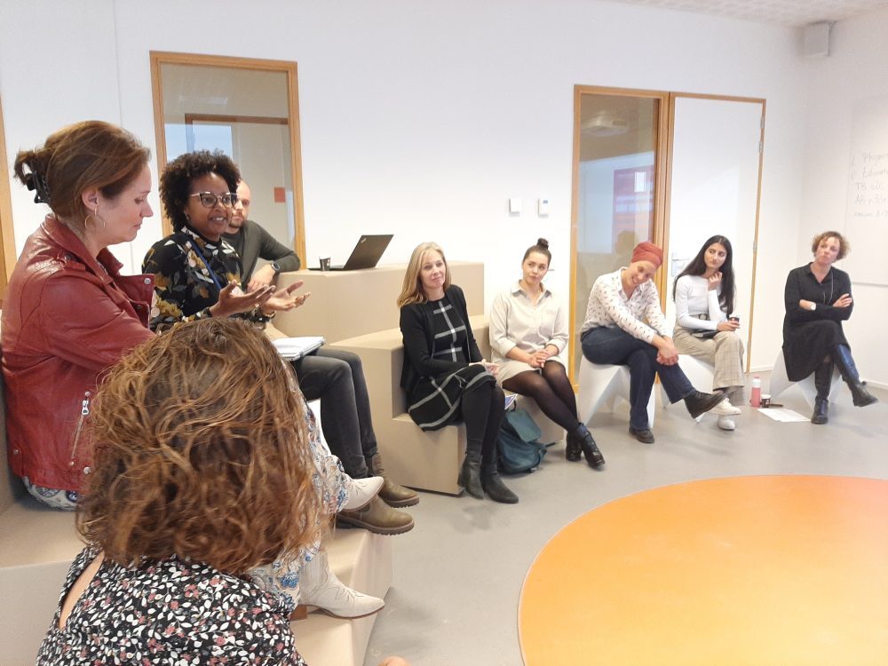 Werkbezoek wethouders op het Zuiderpark College