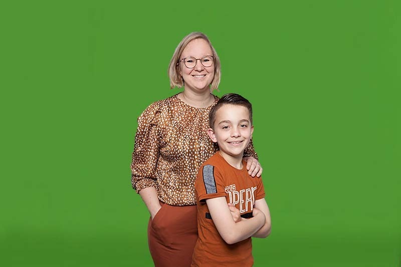 Moeder Patricia samen met haar zoon