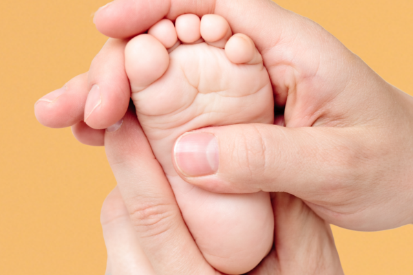 Voetje van pasgeboren baby