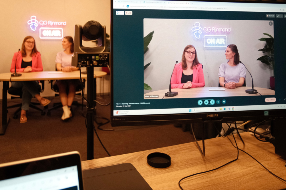 Webinaropname in de webinarruimte van CJG Rijnmond